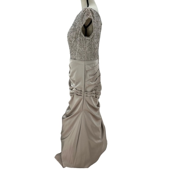 La Femme Short Sleeve Beaded Embroidered Trumpet Gown - Champagne - size 12 - Picture 4 of 10